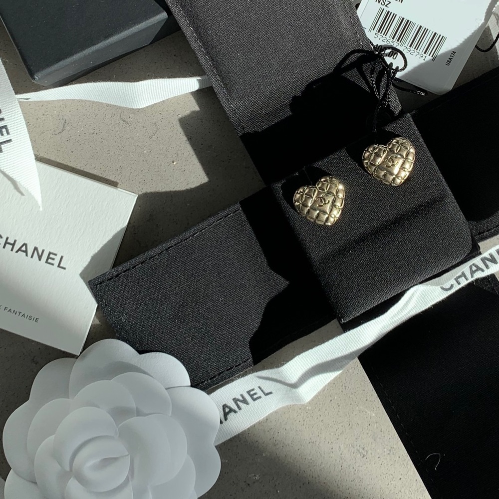 Chanel heart quilted stud earrings